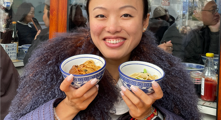 Crazy Yummy Free Food Tour & Local Hidden Gems in Central Shanghai (en anglais) Chine &mdash; #19