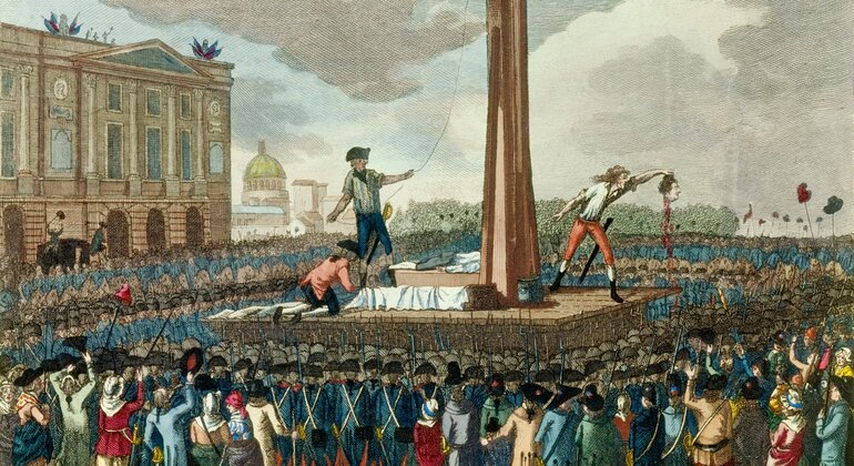 The French Revolution Free Tour in Paris: Crafting a Storm Provided by Francis Aubele