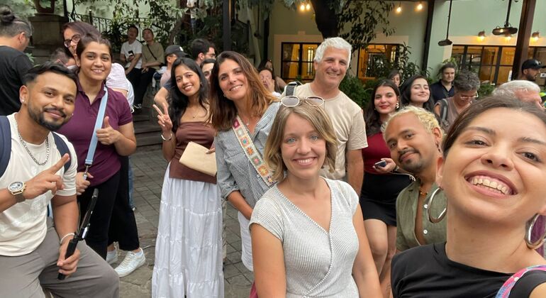 Leyendas, Vino y Balcones: Paseo por el Casco Antiguo de Tiflis