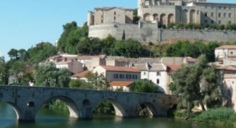 Béziers-Sérignan Natur Kunst und Kultur Städte Tour Bereitgestellt von Urban Bike City Tour