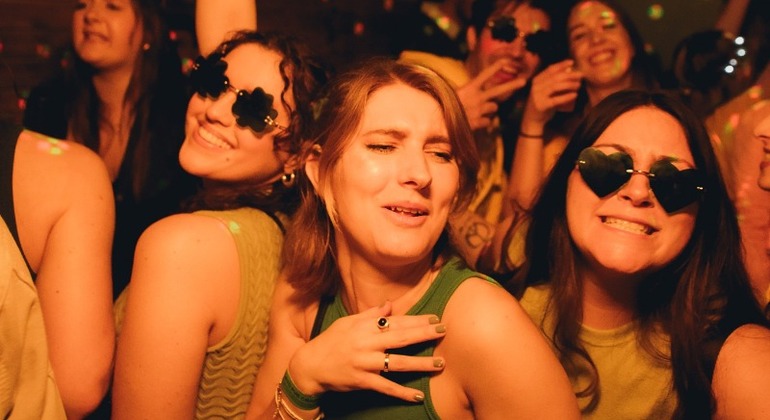 Pub Crawl Porto: Bars, Drinks & VIP Club Entry