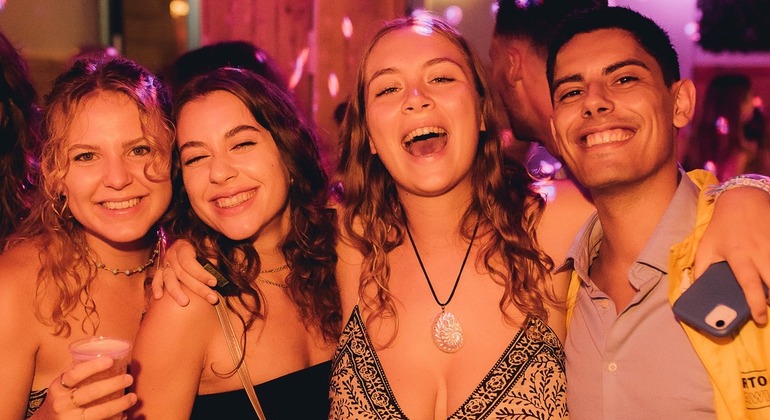Pub Crawl Porto: bar, bevande e ingresso ai club VIP Portogallo &mdash; #3