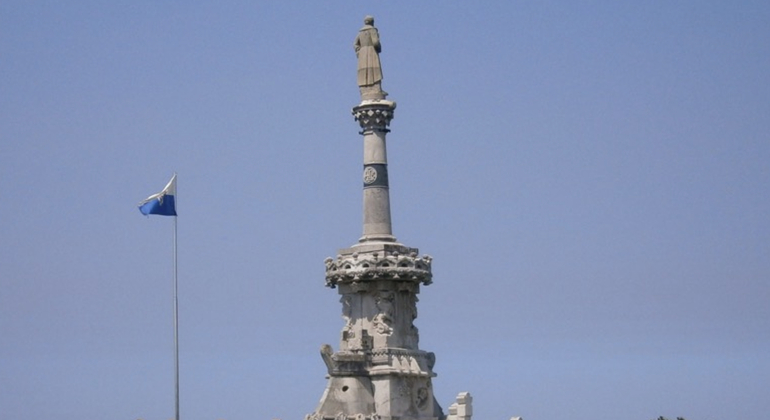 free-tour-a-pie-por-comillas-en-3