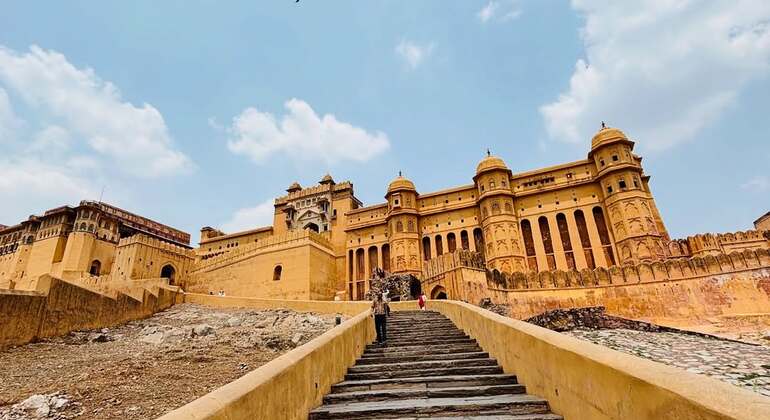 Vollständig geführte Tour: Amber Fort & Panna Meena Stepwell Bereitgestellt von Nitin pareek