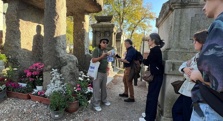 Especial Navidad: Recorrido histórico gratuito por el cementerio de Père Lachaise, París