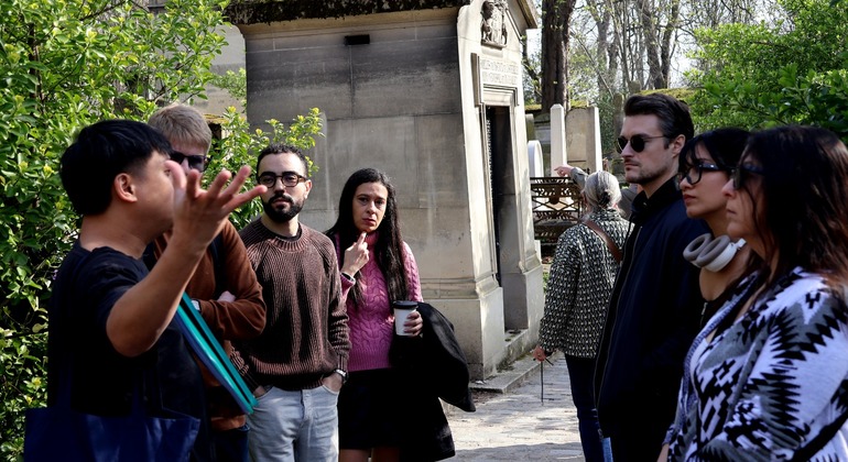 Free Historical Tour: Père Lachaise Cemetery in Paris, France