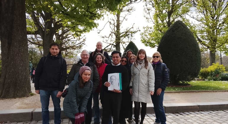 free-tour-of-pere-lachaise-cemetery-es-16