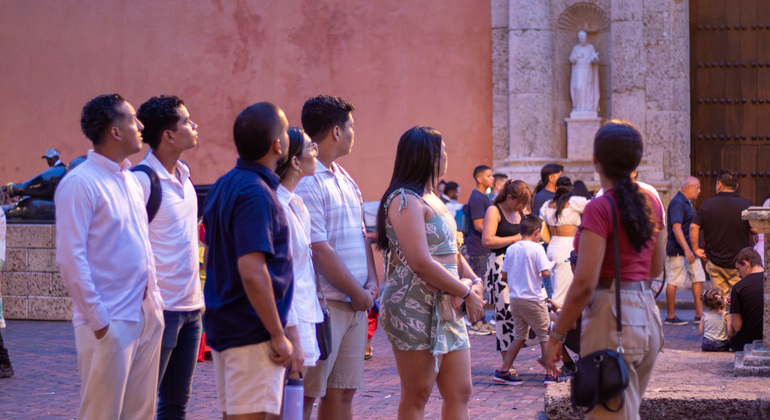 Corazón Amurallado Free Tour: Ecos de Fe y Legado en Cartagena Operado por 