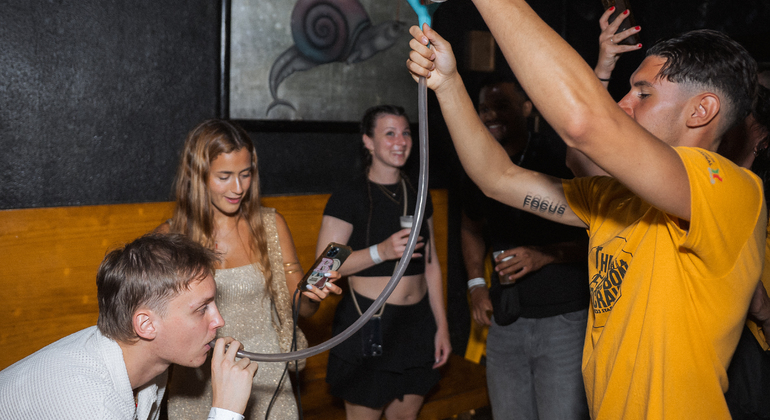 fourth-of-july-pub-crawl-in-lisbon-es-5