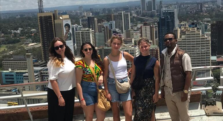 Nairobi zu Fuß entdecken: Jede Ecke erzählt eine Geschichte Bereitgestellt von Smith Mwashighadi