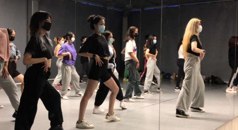 KPOP Experience Hongdae : chorégraphie, tournage et photos Fournie par MORTOUR GUIDES