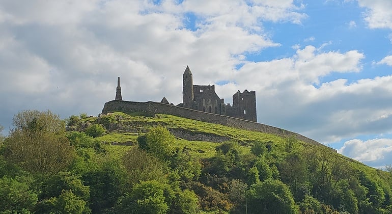 City of Kings: Walking Tour of Cashel Provided by The Rowing Wheel
