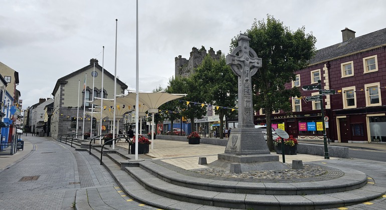 city-of-kings-walking-tour-of-cashel-en-1
