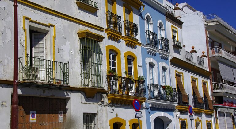 FREETOUR.com — Descubre Triana: Free Tour por Sevilla Descubre Triana: Free Tour por Sevilla Operado por My Top Tour