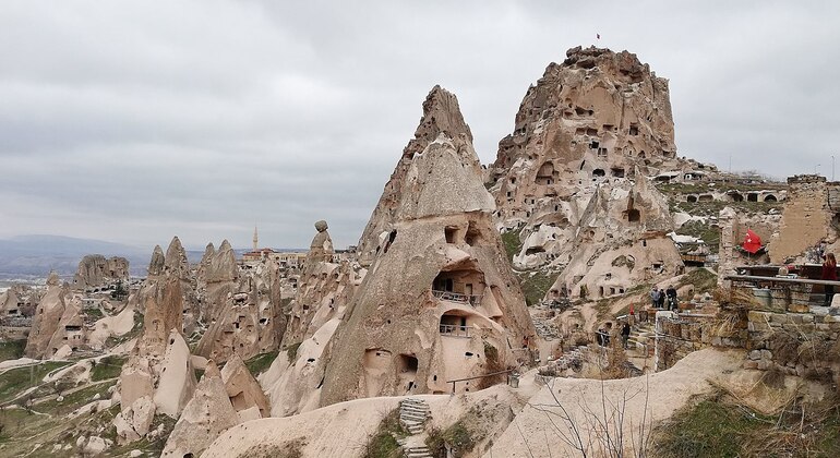 Esplorare la Cappadocia: Avventura con il tour rosso Turchia — #3