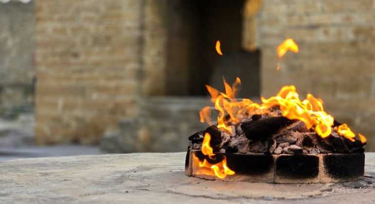 Absheron & Gobustan : Pétroglyphes et volcans de boue Azerbaïdjan — #4