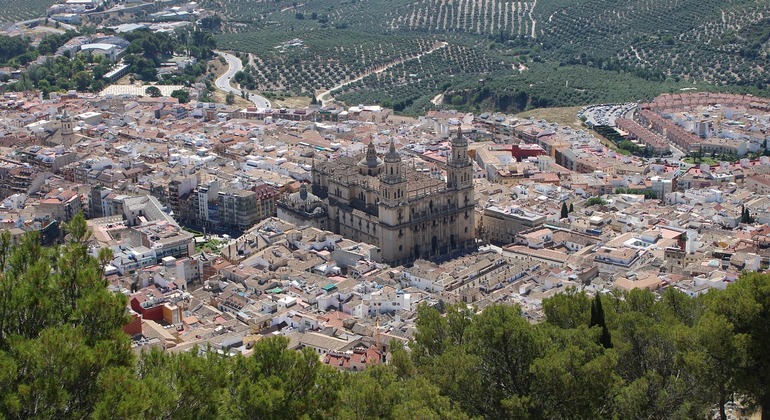 The Three Cultures of Jaen: Jewish, Muslim and Christian Provided by Cláritas Turismo