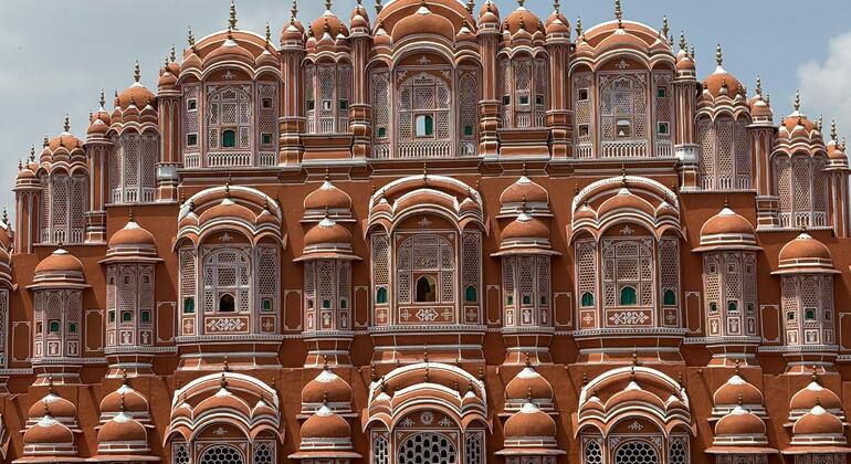 Visite las Maravillas de la Ciudad Rosa: Visita Guiada Completa en Coche India — #10