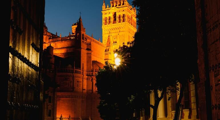 Free Tour di Siviglia di Notte: Misteri, Leggende e Segreti Spagna — #4