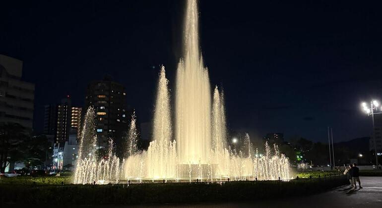 Excursión nocturna por la paz y Okonomiyaki al estilo de Hiroshima Operado por Syed 