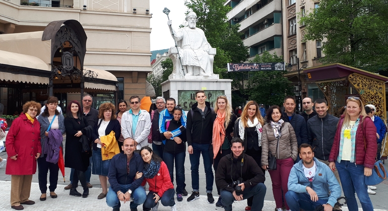 Passeios a pé gratuitos em Skopje Organizado por Free Skopje Walking Tours