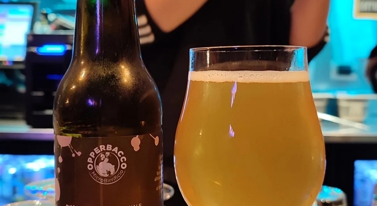 Degustazione di birra nei vicoli di Napoli Italia — #4