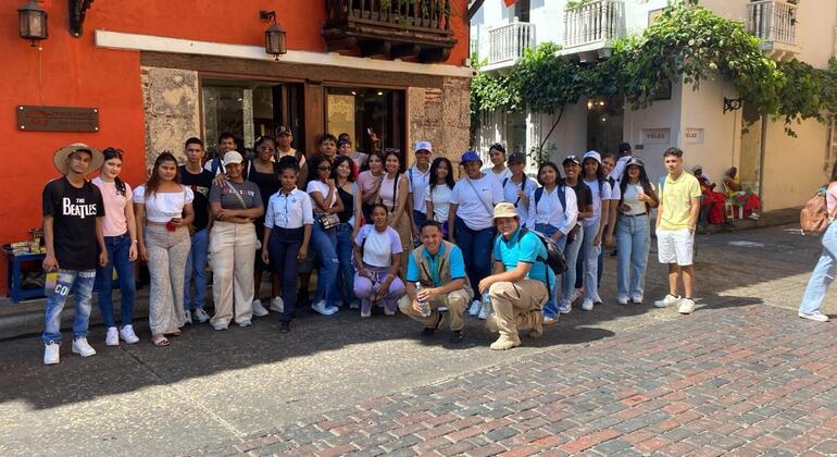 Discover Black and Heroic Cartagena Provided by Haytana Aves de Colombia