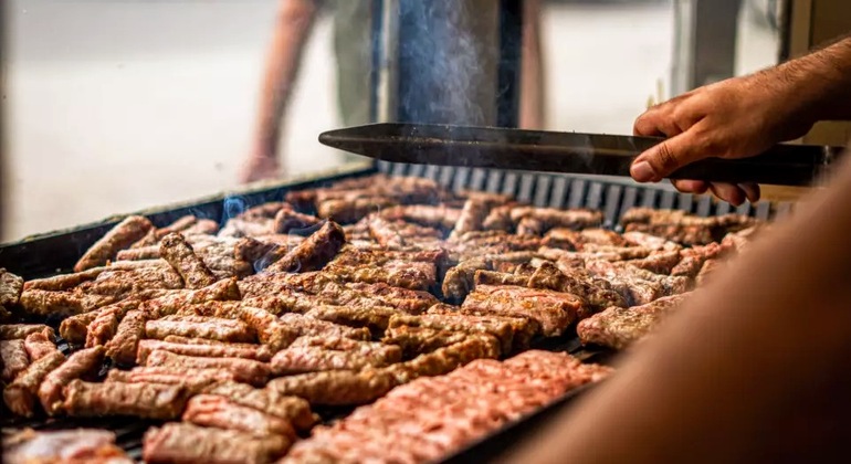 Mangiare come un locale: Gli elementi essenziali di Skopje Fornito da Damian