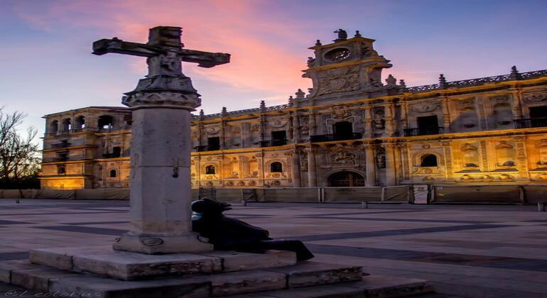 Night Tour of Legends and Mysteries of León with Leonese Guides Provided by LEONESA TOURS 