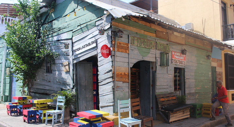 Degustação e contação de histórias: Tour dos Elixires Secretos de Cartagena Organizado por HAYTANA AVES DE COLOMBIA