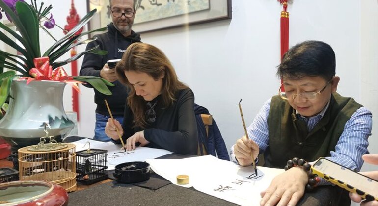 Experiencia de Caligrafía china en el hutong de Pekín China — #4