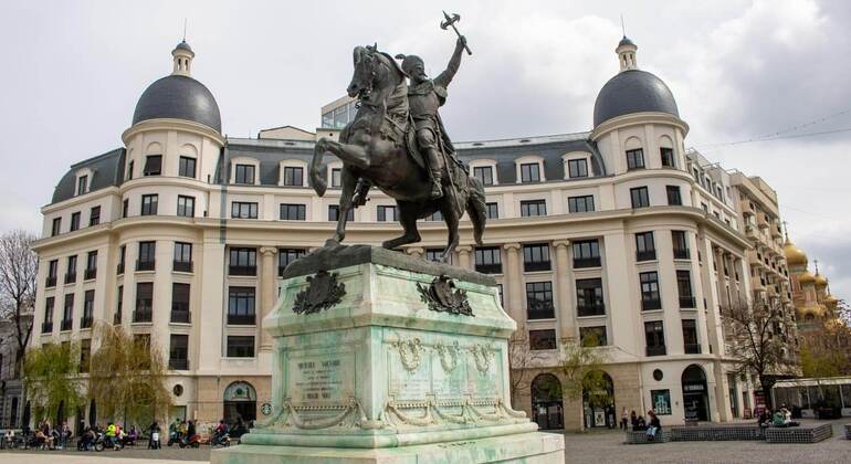 Storie nascoste di Bucarest - Tour a piedi del centro storico Romania — #5