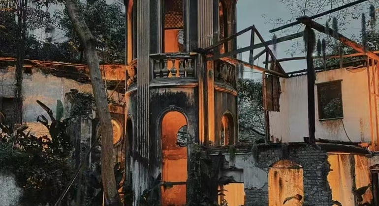 downslope-free-tour-of-chongqing-en-6