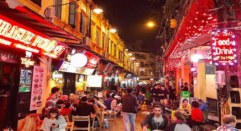 Découvrez la vie nocturne de Hanoï Vietnam — #2