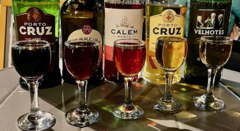 Visita gratuita: El alma del patrimonio del vino de Oporto de Gaia  Portugal — #18