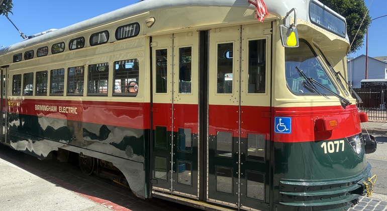San Francisco Free Tour: The Best of Chinatown and Castro Provided by Sandra