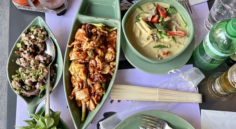 Tour a piedi del cibo thailandese a Zurigo Svizzera &mdash; #9