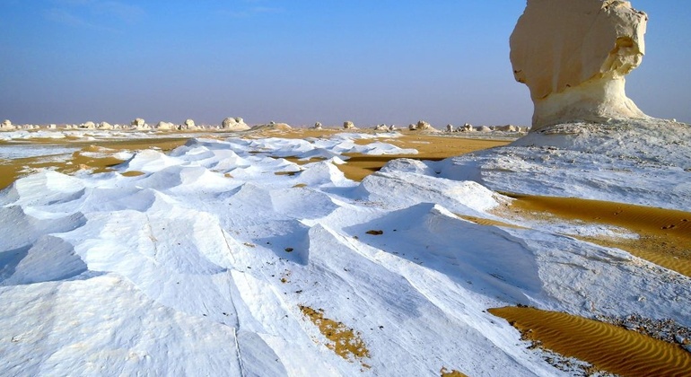 Black and White Desert Tour in Bahariya Oasis Egypt &mdash; #3