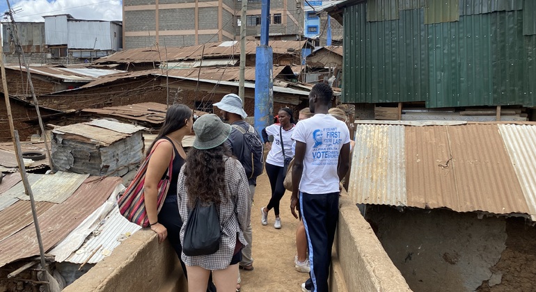 Tour gratuito di Nairobi: la più grande baraccopoli dell'Africa: Kibera Kenya — #4