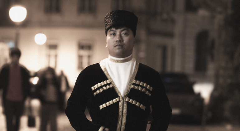 Baku: Old City Photoshoot With Traditional Colorful Costumes  Azerbaijan &mdash; #10