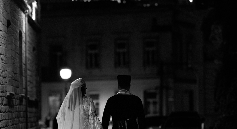 Old City of Baku Photo Walk in Traditional Azerbaijani Costume Azerbaijan — #4