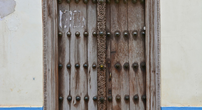 A Free Tour Through Stone Town Zanzibar: Must See Historical Sites Tanzania — #6