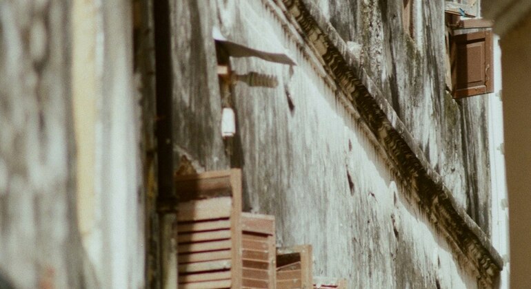 A Free Tour Through Stone Town Zanzibar: Must See Historical Sites Tanzania — #8