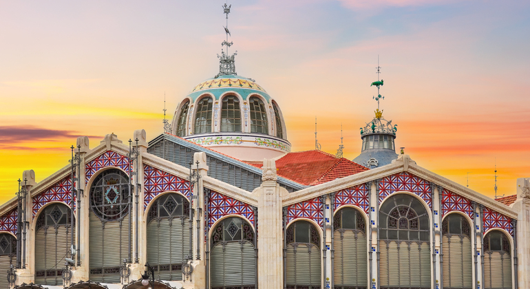 essential-walking-tour-of-valencia-lonja-de-la-seda-silk-exchange-en-3