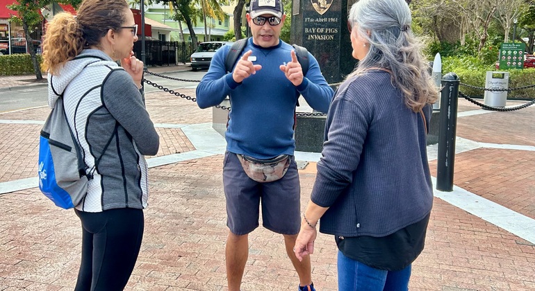 little-havana-neighborhood-miami-free-tour-en-6