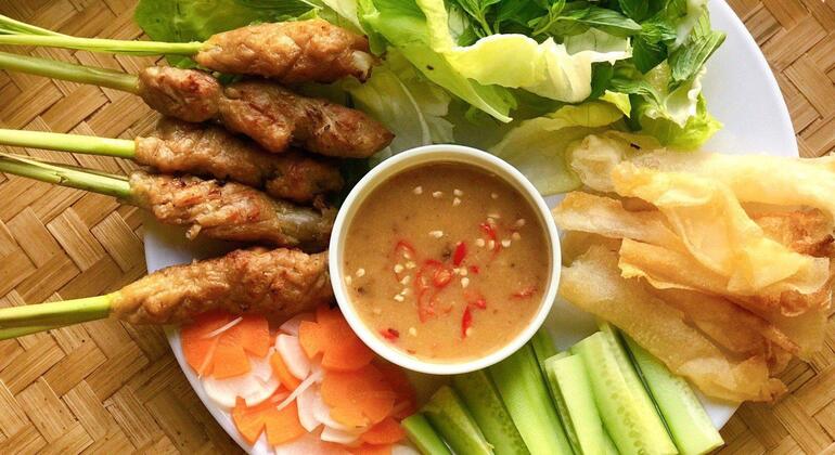 Flavor of Nha Trang Food Tour, Local Stories & Nightlife Provided by Thu Tong