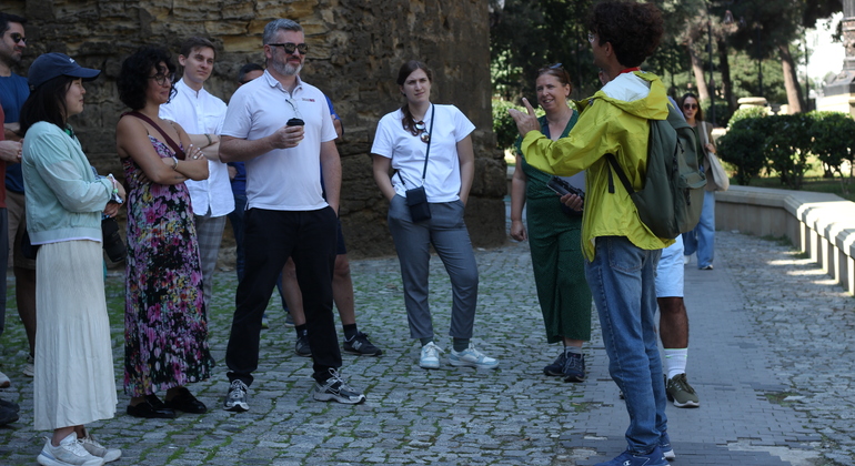Geführter Spaziergang durch die Ölgeschichte Bakus