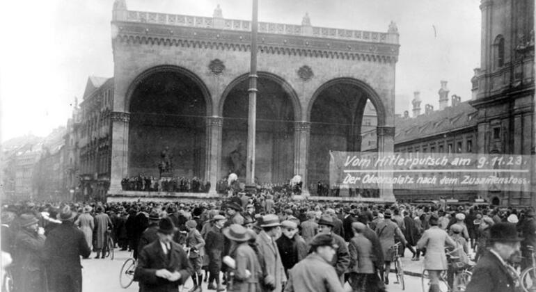 Hitler’s Third Reich Munich Free Tour: the “Capital of the Movement” Provided by Walkative Tours