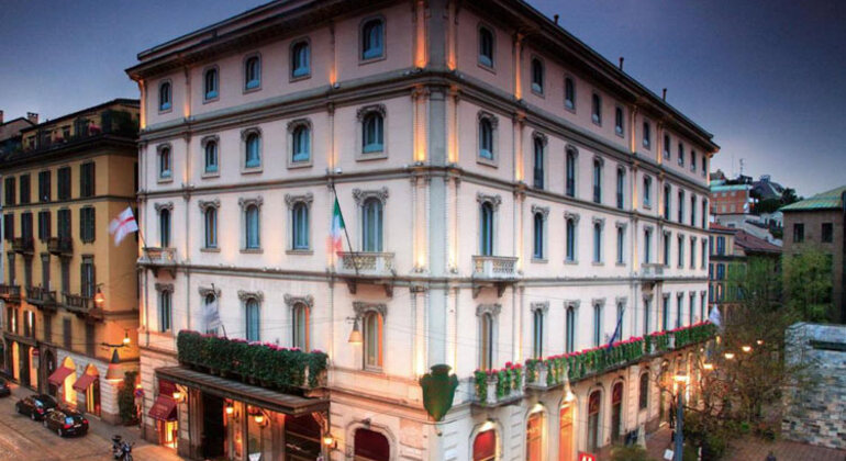 Via Montenapoleone in Mailand: Kostenlose Tour durch das Modeviertel Italien &mdash; #4