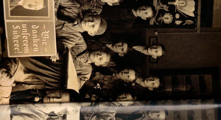 Tour Nazismo:  Surgimiento y Сaida de Hitler Alemania — #3